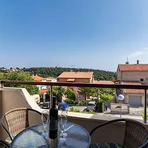 https://apartment-rede.pula-hotels.org
