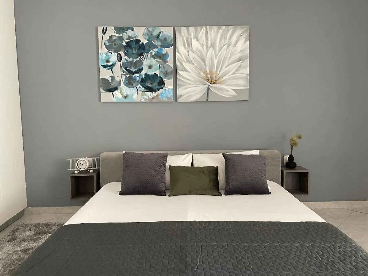 Leone Apartments With Free Parking Croatia